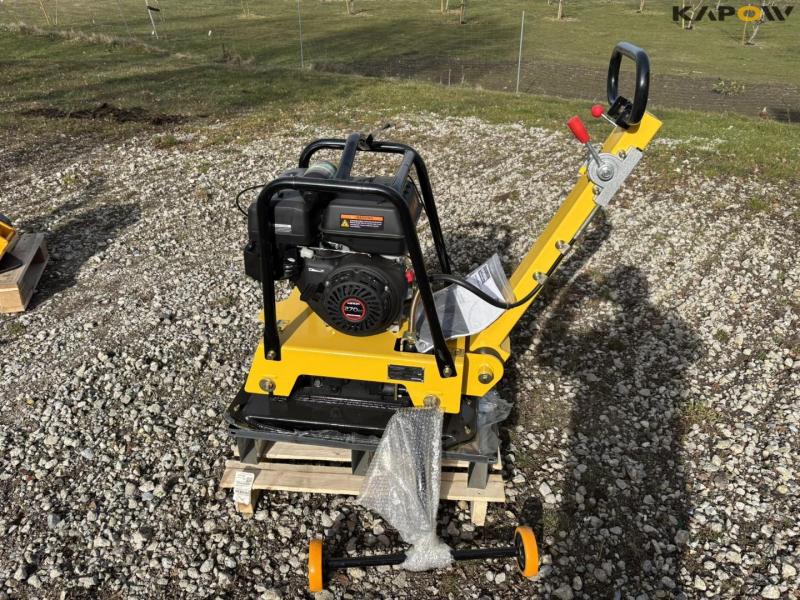 Hyundai CNP30/57372 plate vibrator - New 6