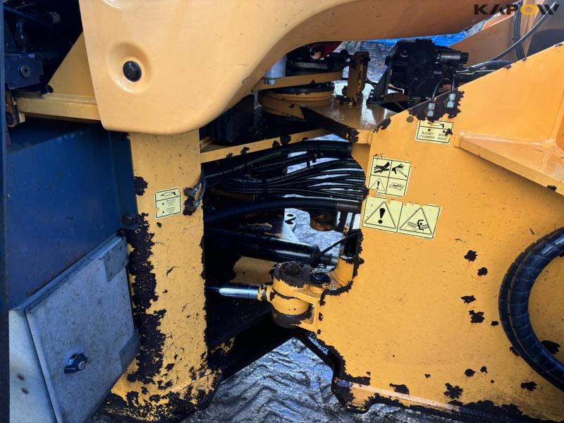 Hyundai HL 757-9A XTD wheel loader 23