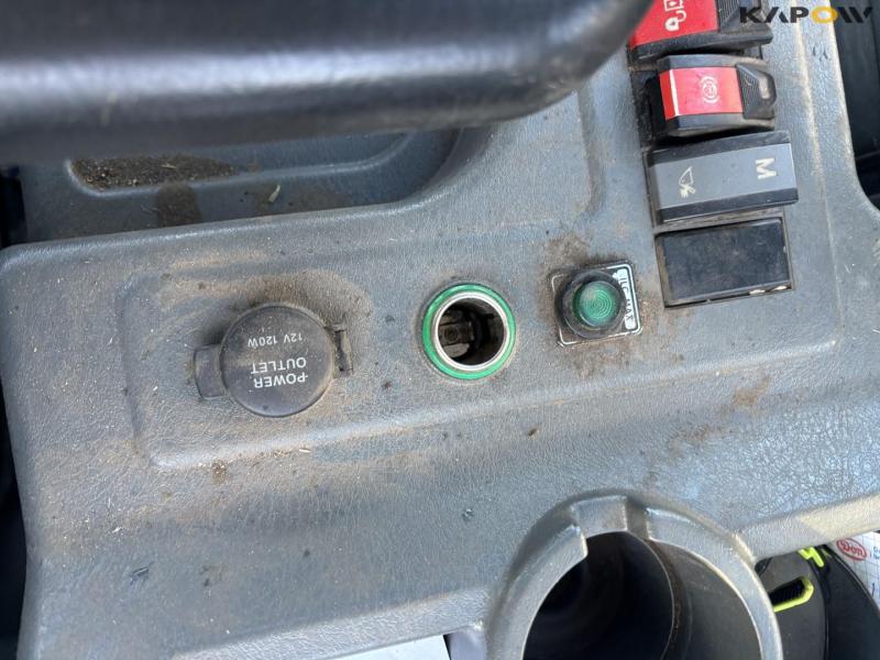 Hyundai HL 757-9A XTD wheel loader 37