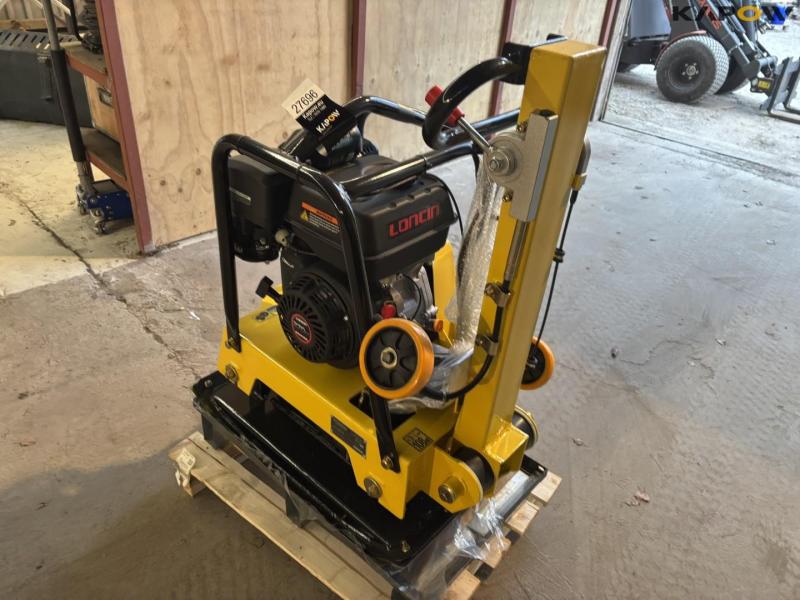 Hyundai plate vibrator 7