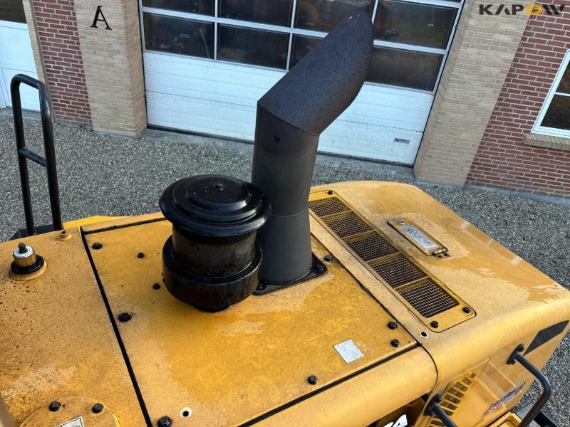 Hyundai HL757-7A wheel loader 44