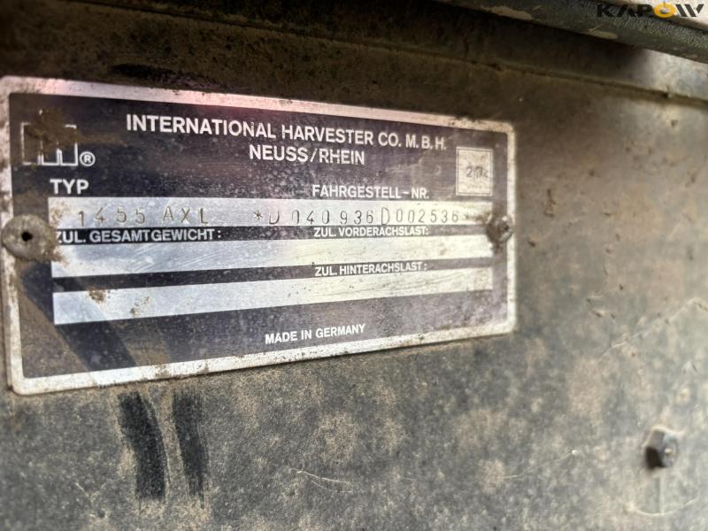 IH 1455 AXL 4 WD tractor 48