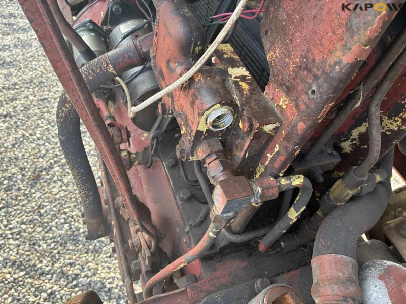 IH 504 high crop tractor 25