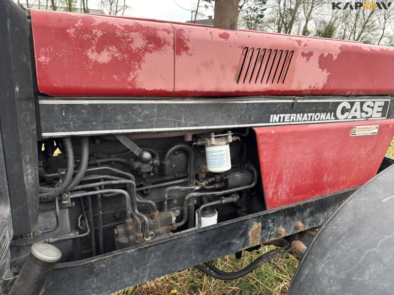 IH 956 XL 4WD with front linkage 18