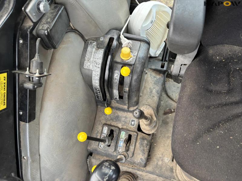 IH 956 XL 4WD with front linkage 48