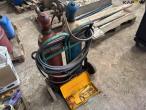 Oxygen and gas set with cart 4