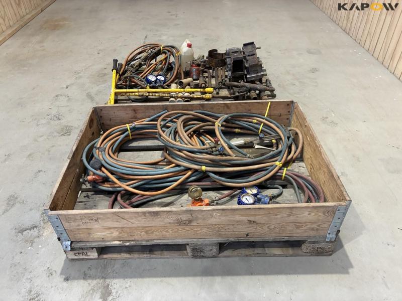 Oxygen and gas set 2