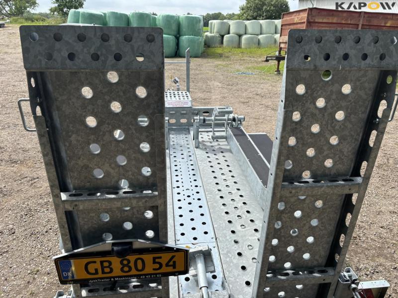 Indespension Ad27bt machine trailer 2700 kg 28
