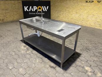 Industrial sink
