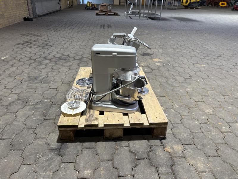 Industrial cutting and mixing machine + accessories 4