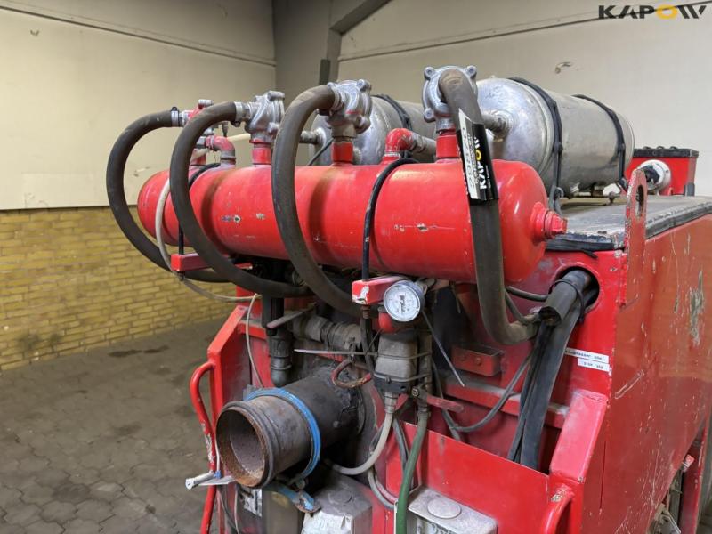 Industrial vacuum cleaner 8