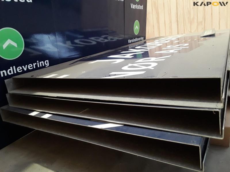 Ingolf Jakobsen metal signs 11