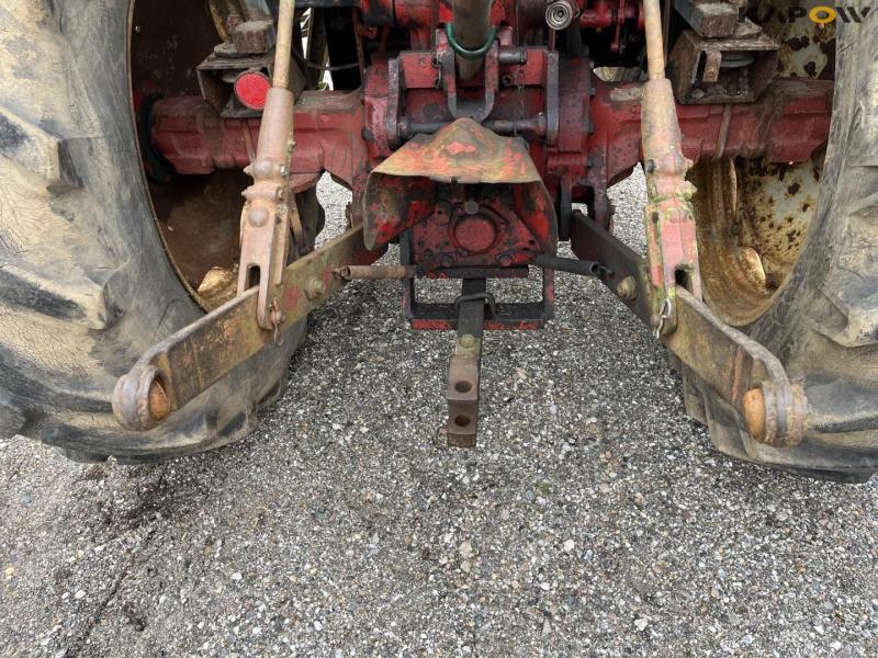 International 789 tractor 19