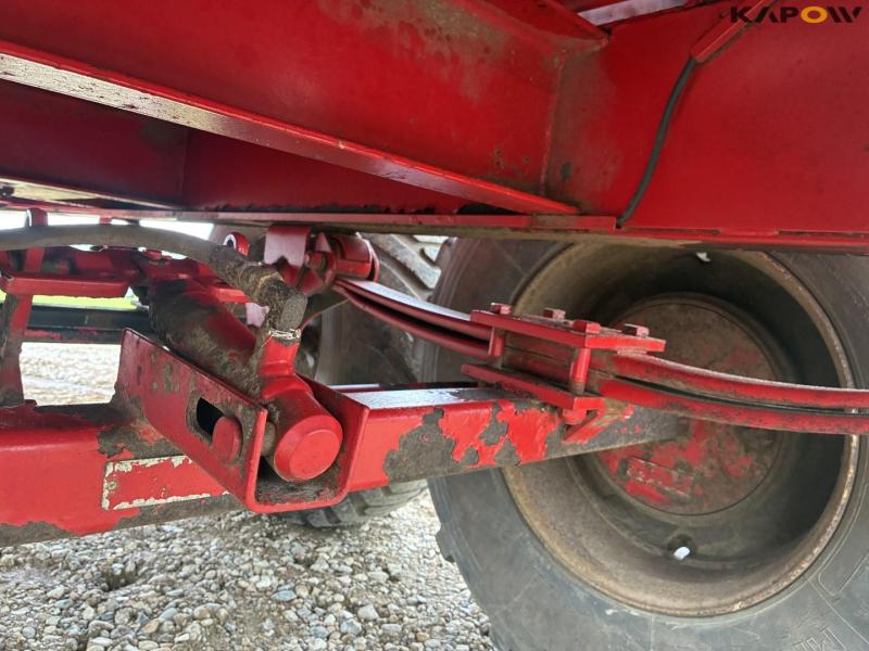 Into HBT 1200 trolley 22