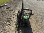 IPC high-pressure cleaner with hose 2