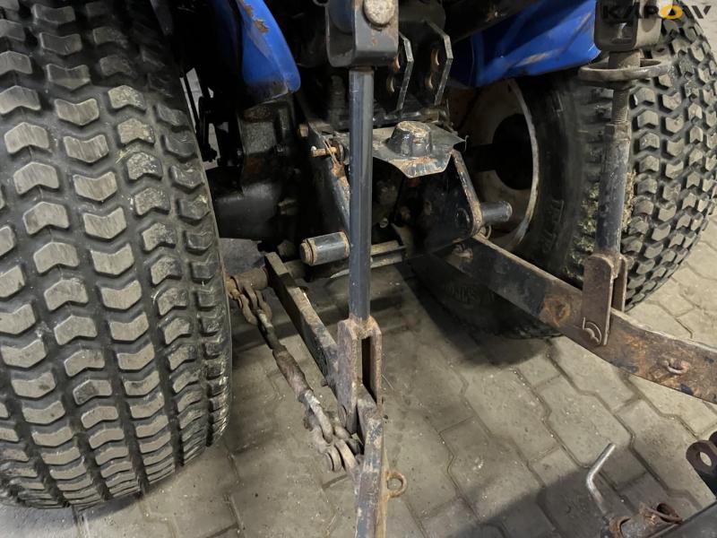 Iseki 2140 compact tractor with implements 22