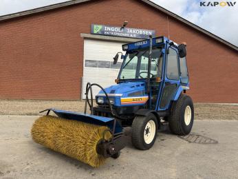 Iseki TU320 HST compact tractor with... 