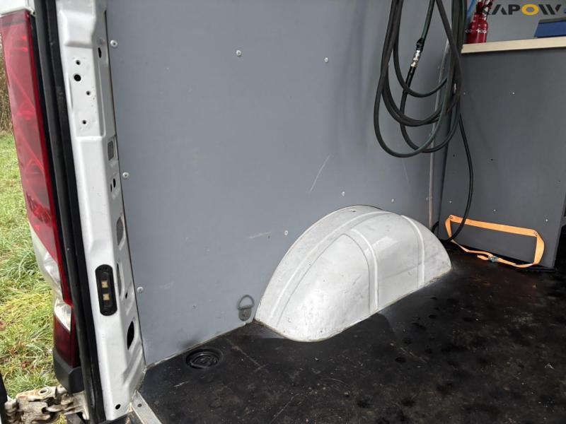 Iveco Daily 35-170 van 69