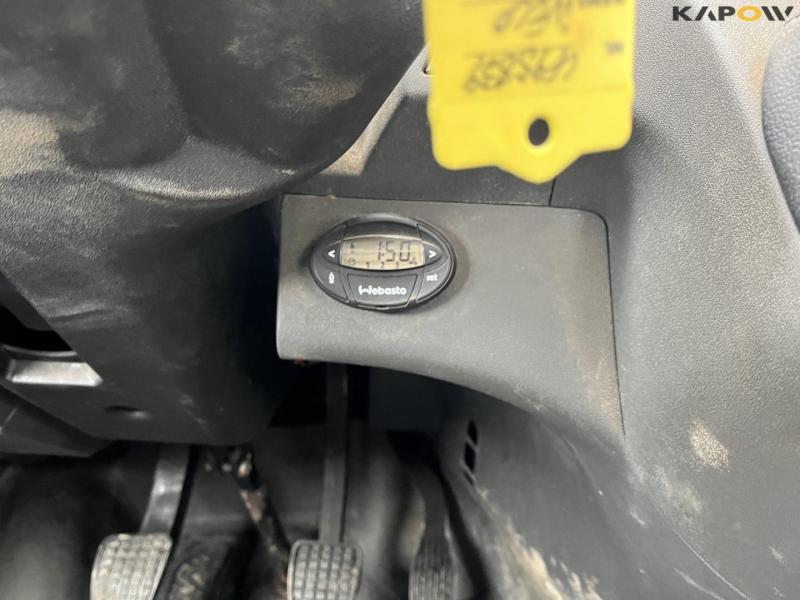 Iveco daily 35C13 flatbed truck 30