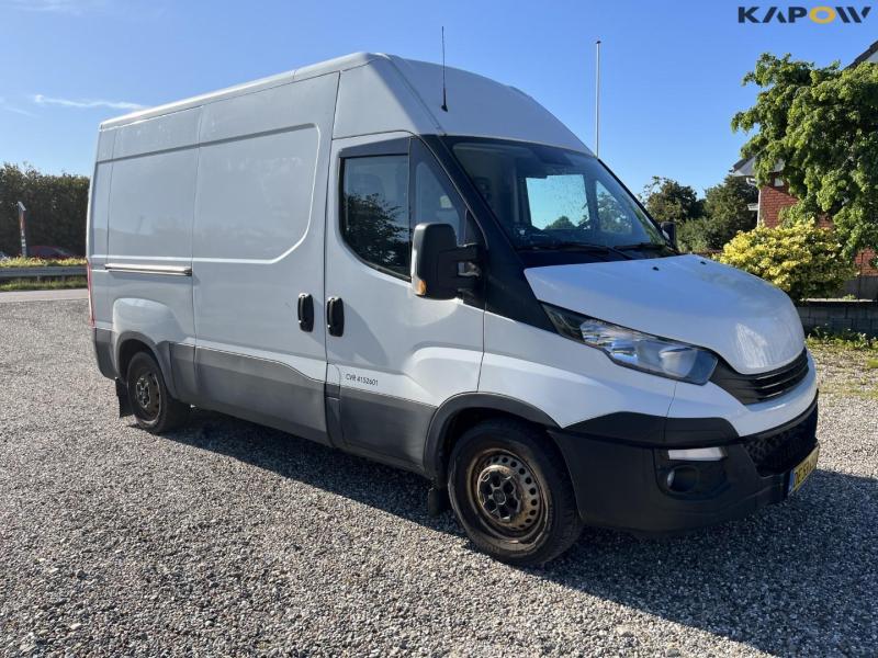 Iveco Daily 35S14 van 3