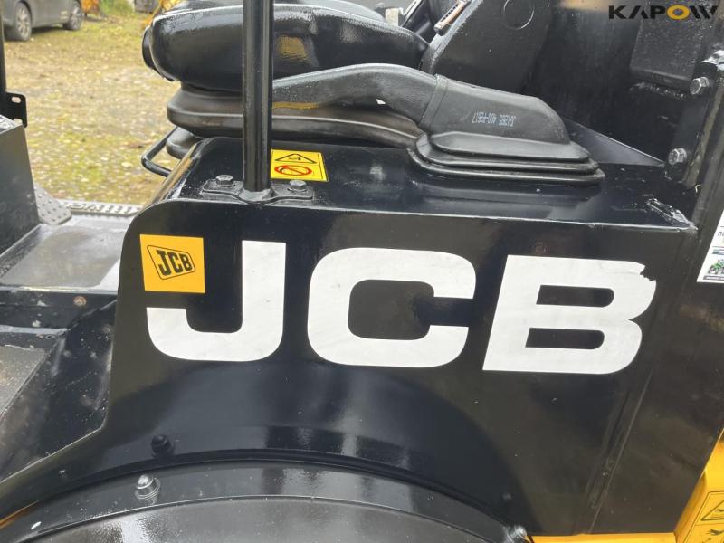 JCB 403 skid steer loader 27