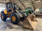 JCB 426 loader 3