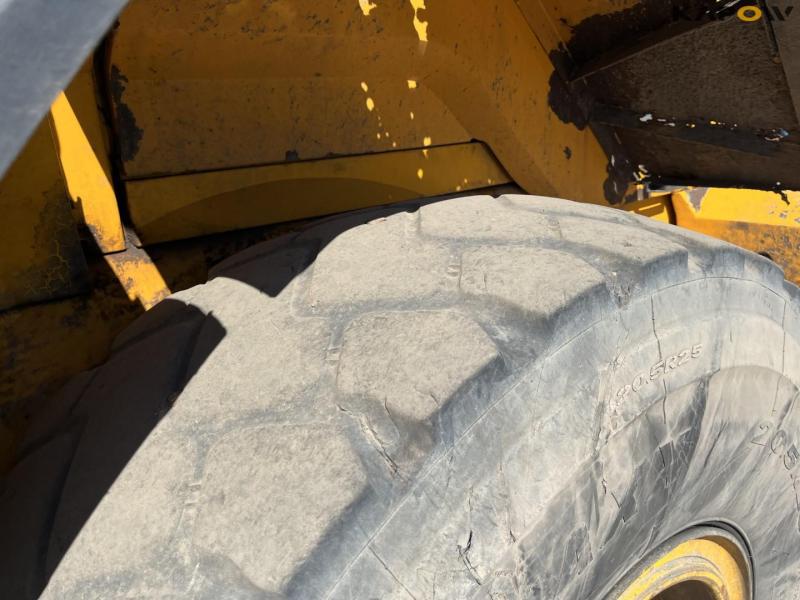 JCB 426E HT wheel loader 10