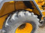 JCB 427 Agri wheel loader 59