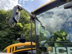 JCB FASTRAC 4220 tractor 53