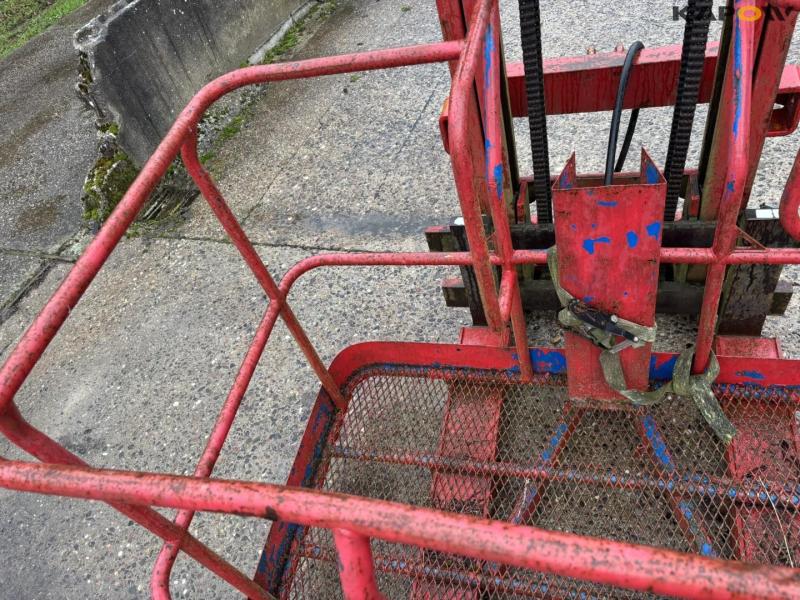 Jelau fork tower with crew basket 12