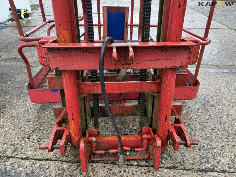 Jelau fork tower with crew basket 17