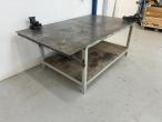 Iron table with two vices 3