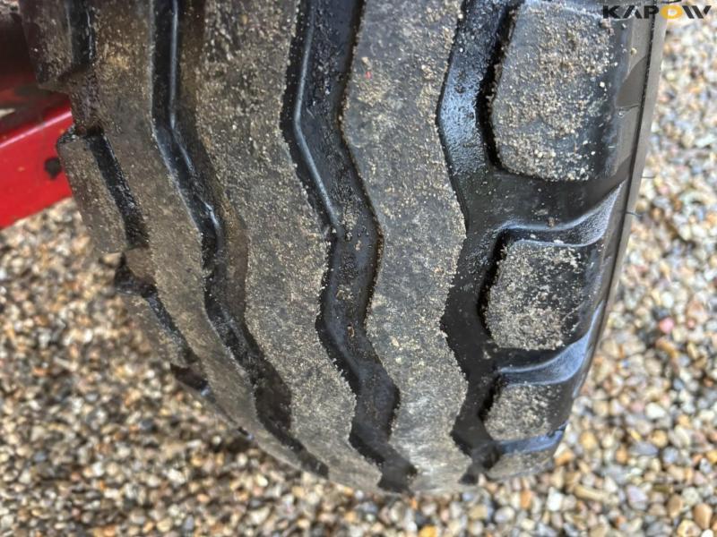 JF dump trailer with manure spreader 38