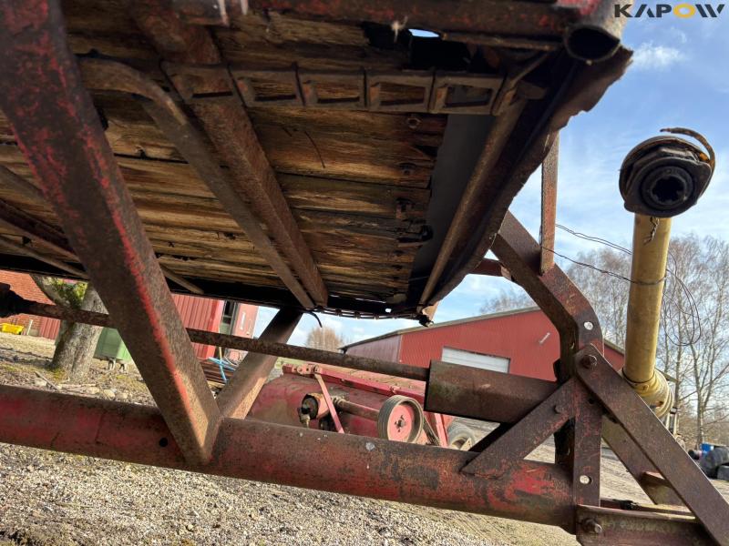 JF AV40 with manure spreader 17