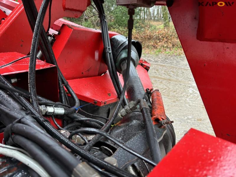 JF mower with belt and conditioner 29