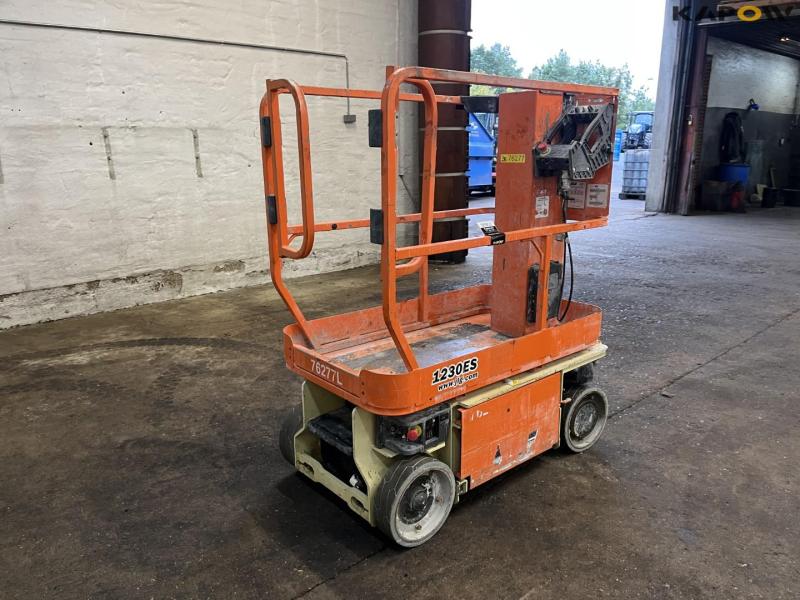 JLG 1230ES lift 4