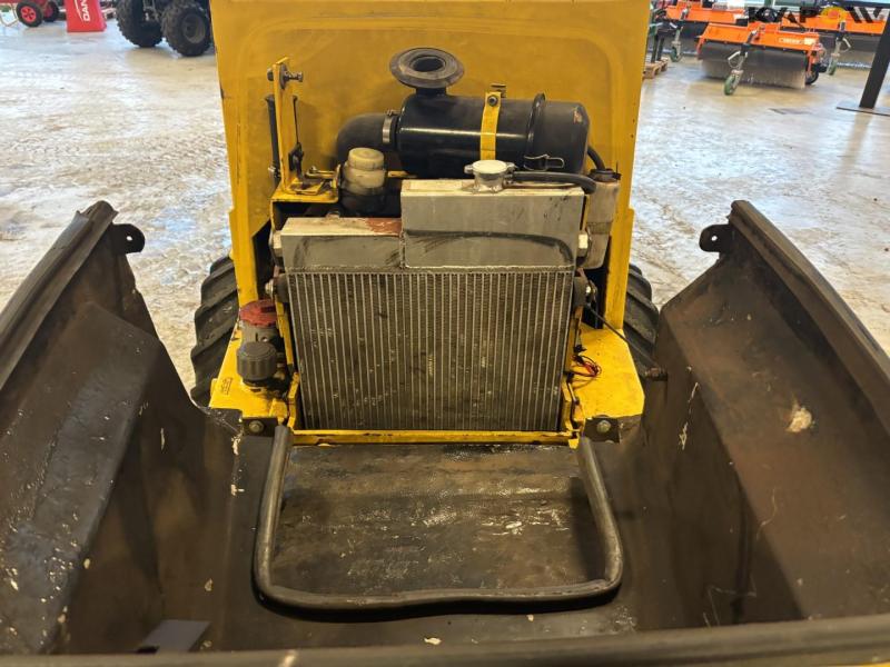 Job-Mann 200-35 skid steer loader 27