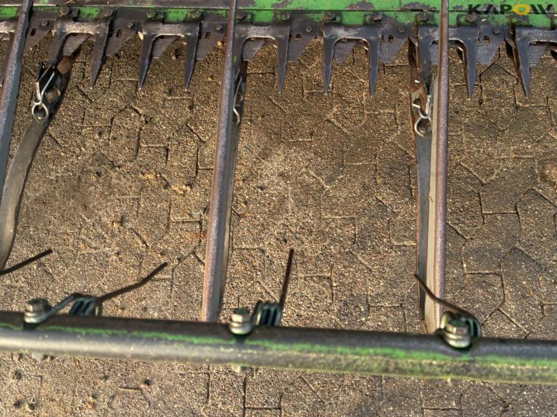 John Deere 2254 combine harvester 26