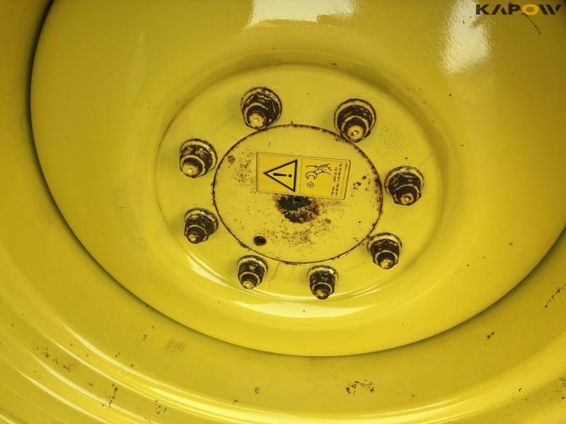 John Deere 2254 combine harvester 59