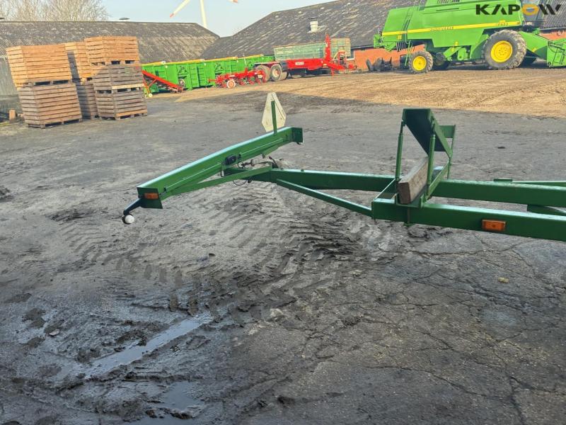 John Deere 2254 combine harvester 148