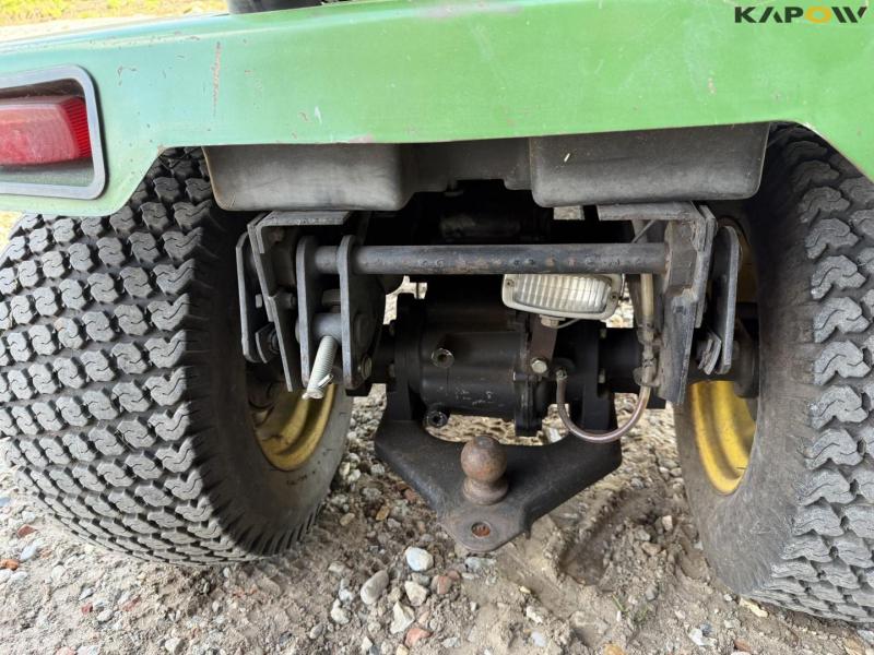 John Deere 318 lawn tractor with mower deck 21