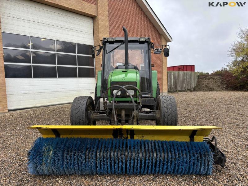 John Deere 3200 tractor with broom 2