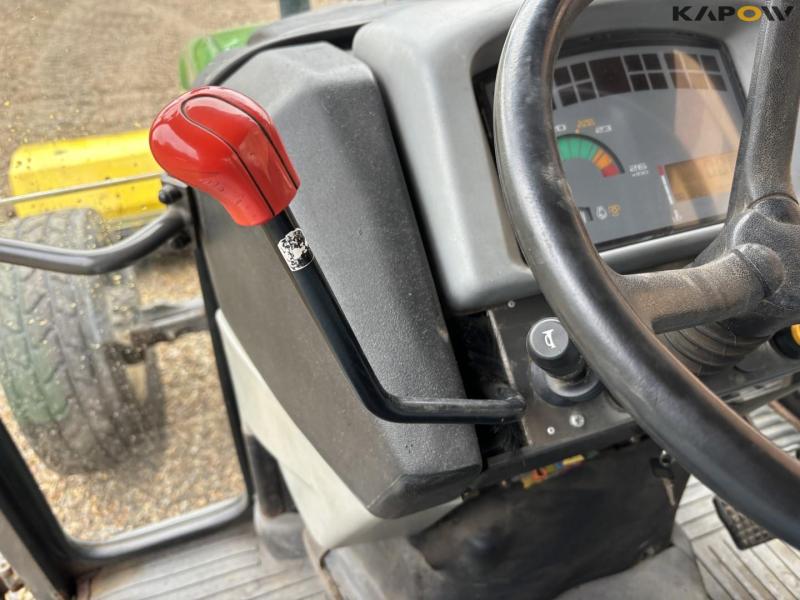 John Deere 3200 tractor with broom 45