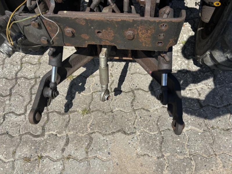 John Deere 3320 4WD 10