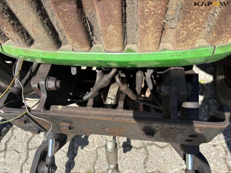 John Deere 3320 4WD 11