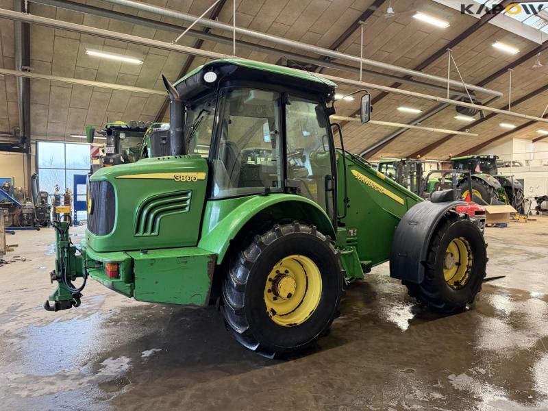John Deere 3800 telescopic loader 4