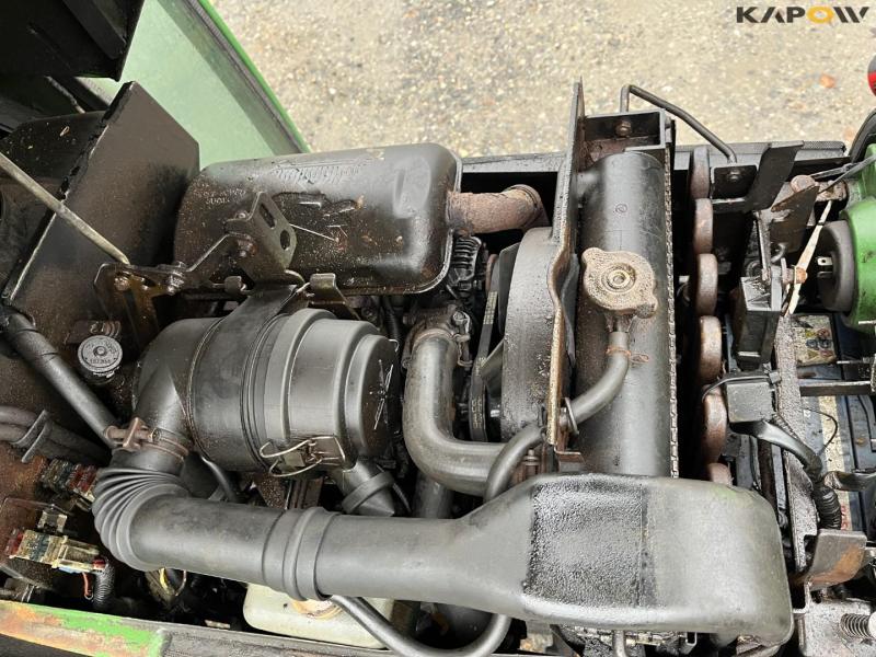 John Deere 4100 tractor with winter equipment 34
