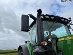 John Deere 6215R tractor 40