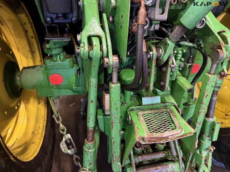 John Deere 6600 tractor 31