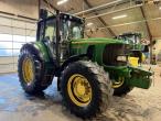 John Deere 6920S tractor 3